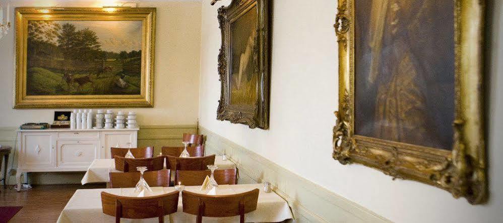 Insjoens Hotell エクステリア 写真
